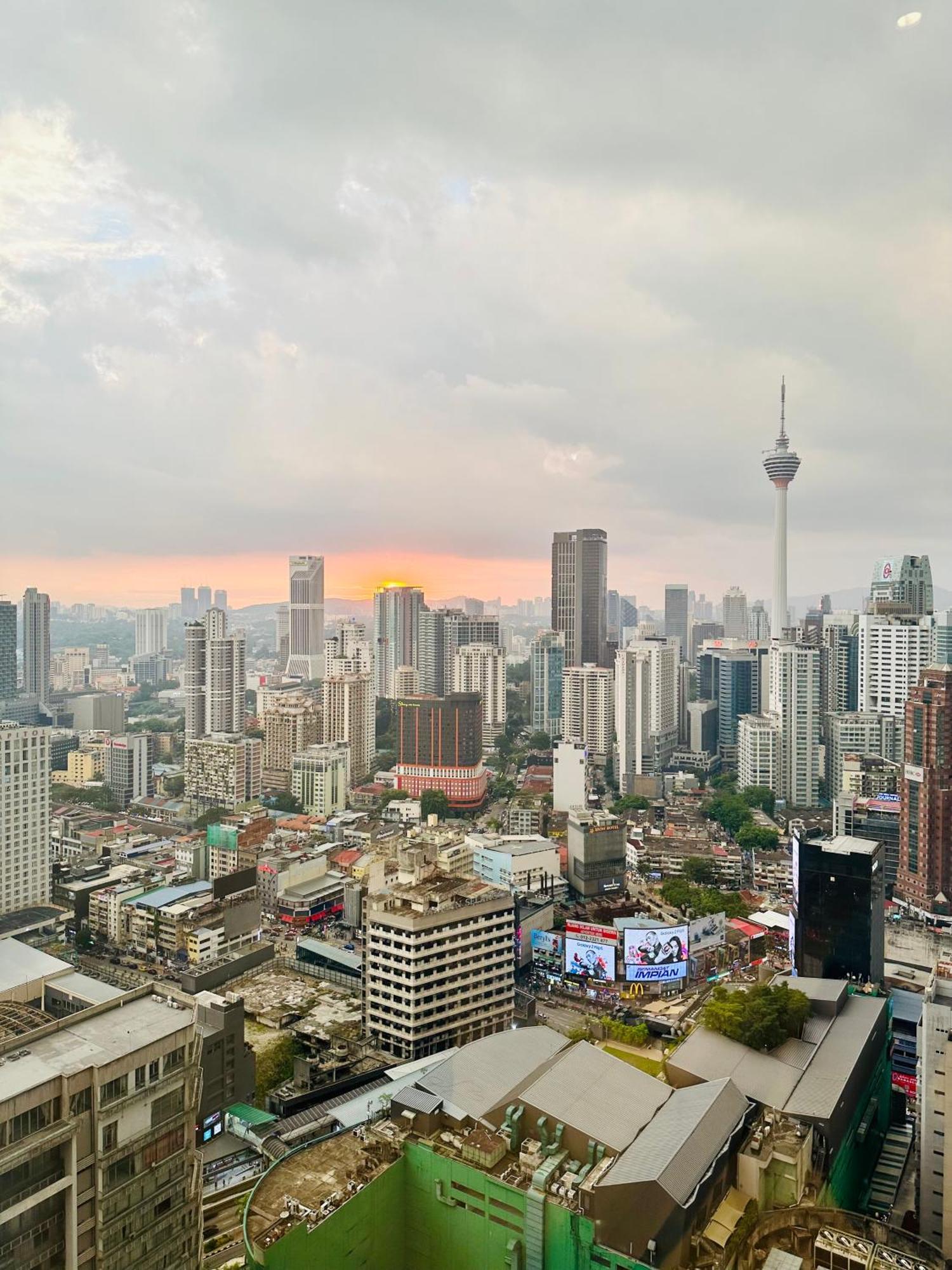 Klcc Suites At Axon Residence Kuala Lumpur Exterior photo
